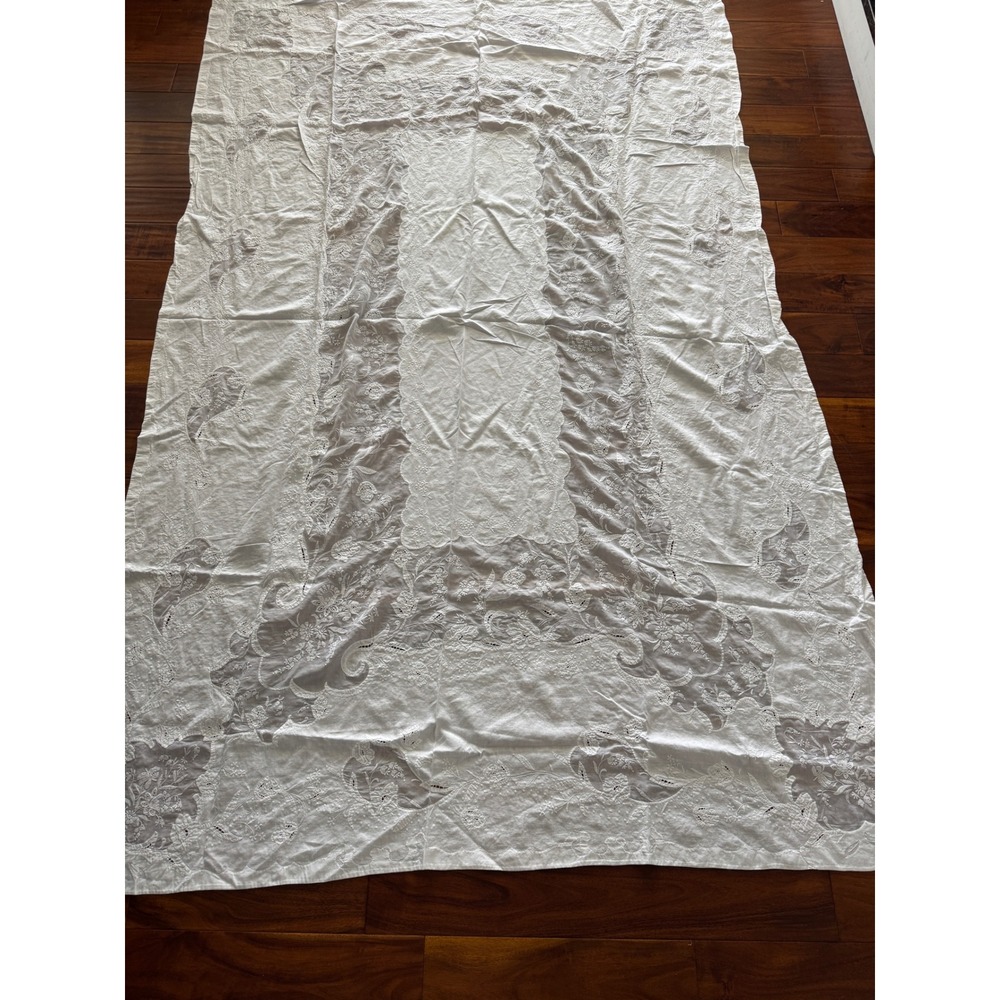 Vintage Tablecloth Unisex 47x60 White  Embroidered Floral Linen